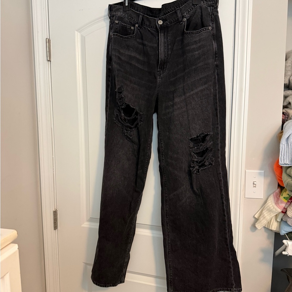 American Eagle Wide Leg Ripped Jeans